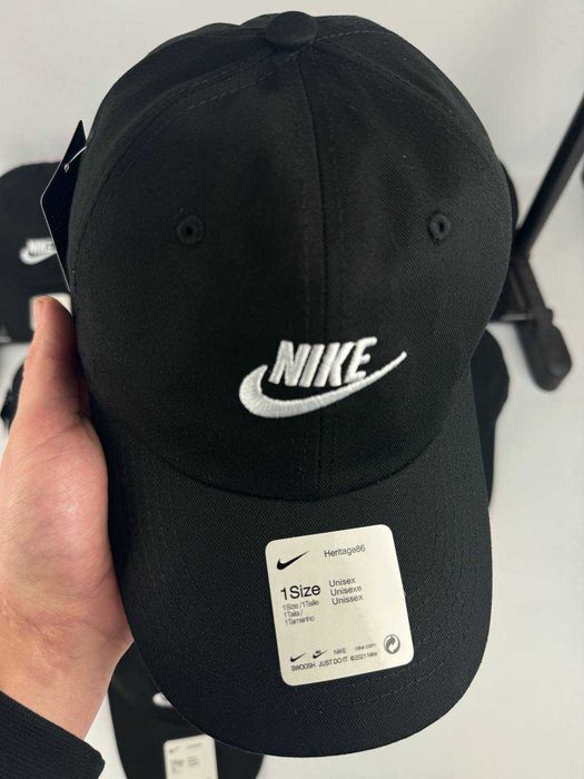 Продам кепки "Nike"