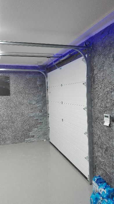 Brama garażowa od producent bramy segmentowe drzwi garażowe