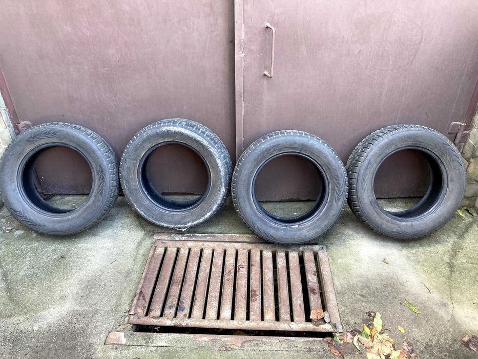 Зимові шини 195 65 15 Nokian Nordman 7 шиповані 2017 рік