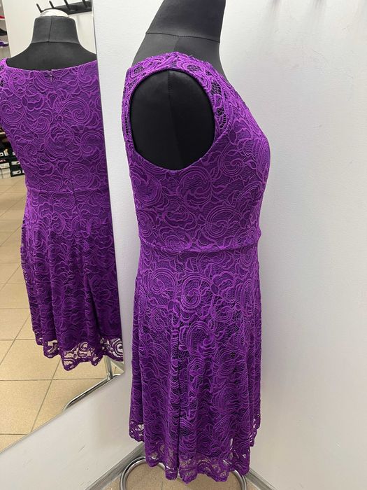Fioletowa sukienka koronkowa roz.2XL