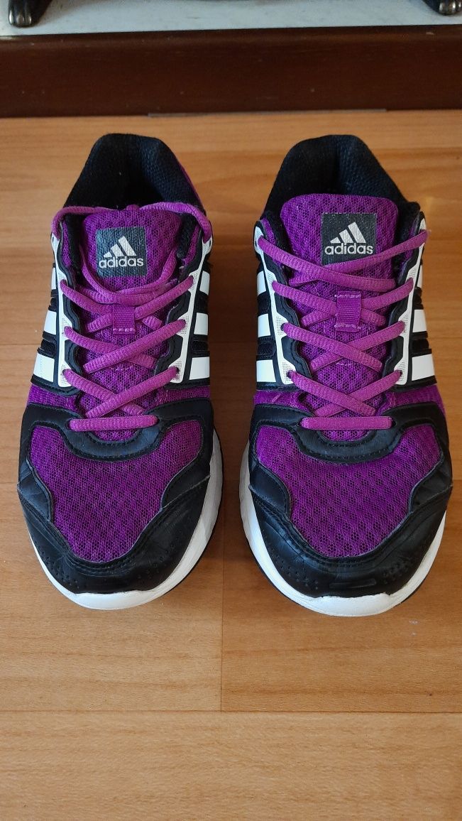 Продам кроссовки Adidas Adiprene+