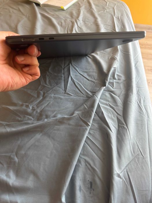 MacBook Air 15” M3 (2024) | 24GB RAM | 512GB SSD | Bateria 94%