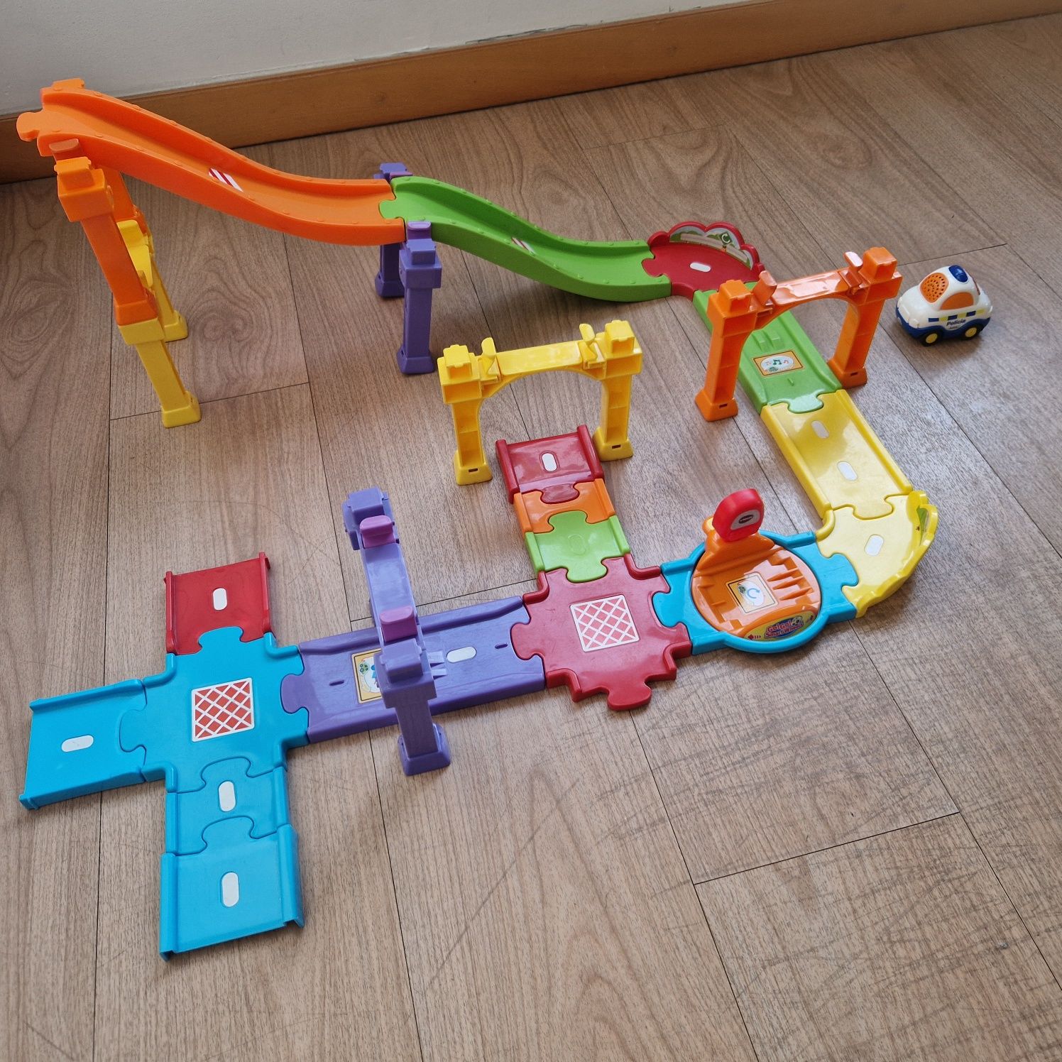 Pista vTech e bòlide bip bip