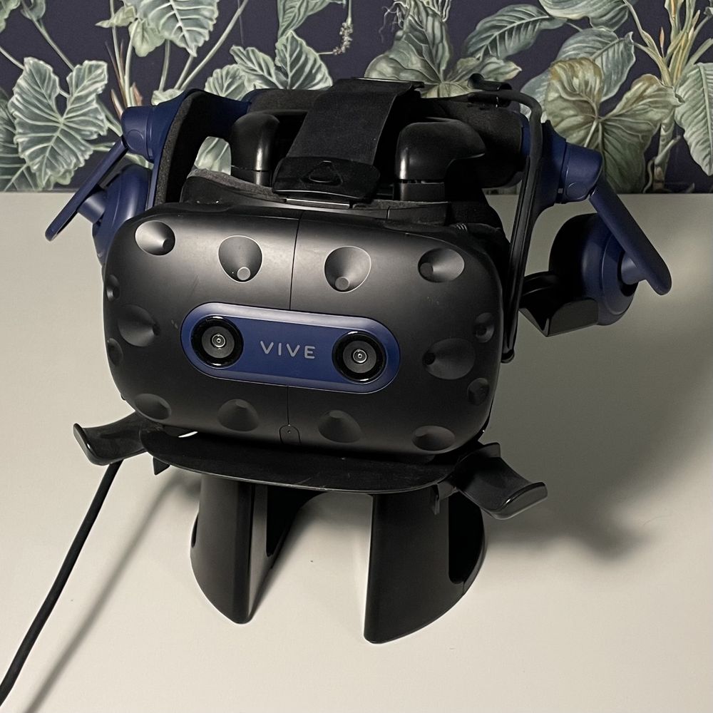 HTC Vive Pro 2 Full Kit | gogle VR + podkładka