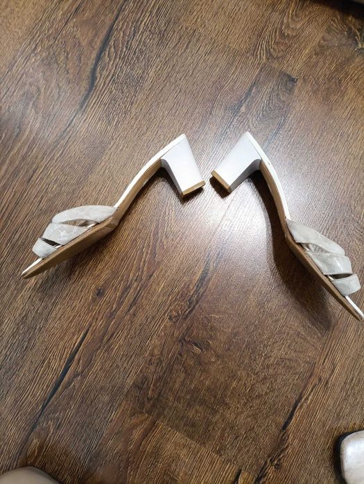 Жіночі літні шкіряні  шльопанці  р  40  Francesca Italy