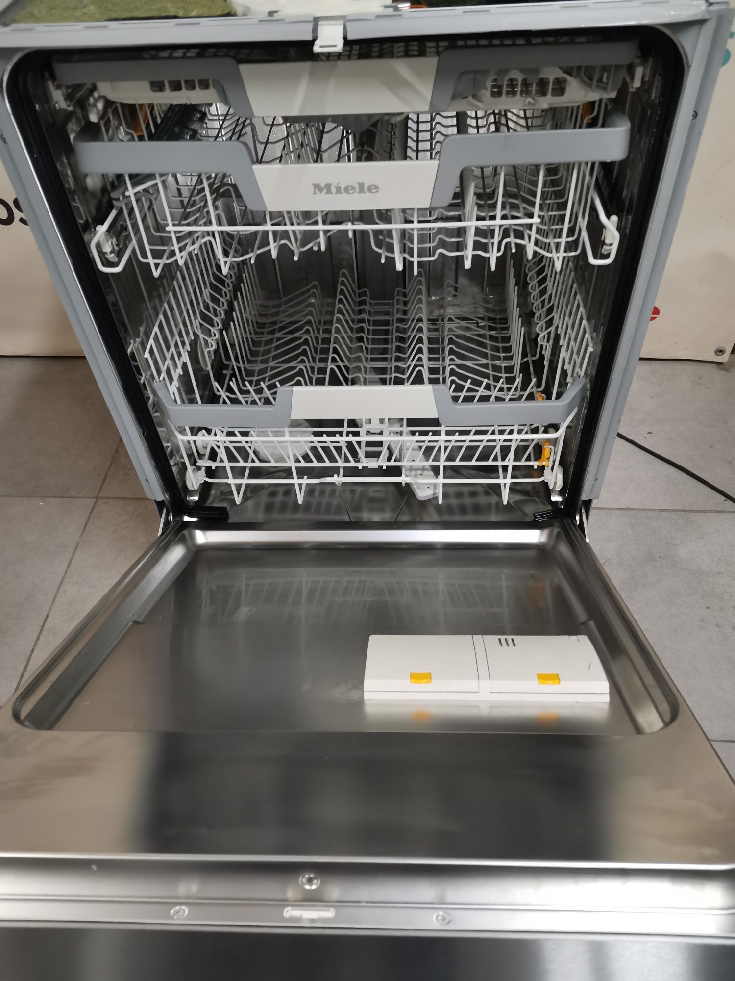 Посудомийні машина Miele 7200SCV