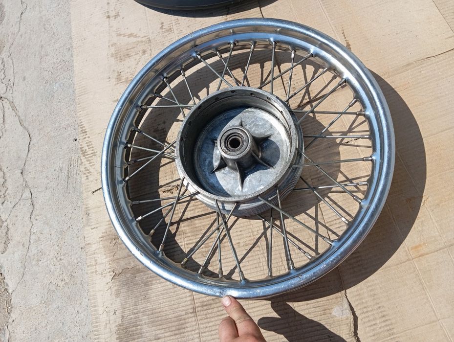 Продам колесо в сборе r -16  на мот  JAWA