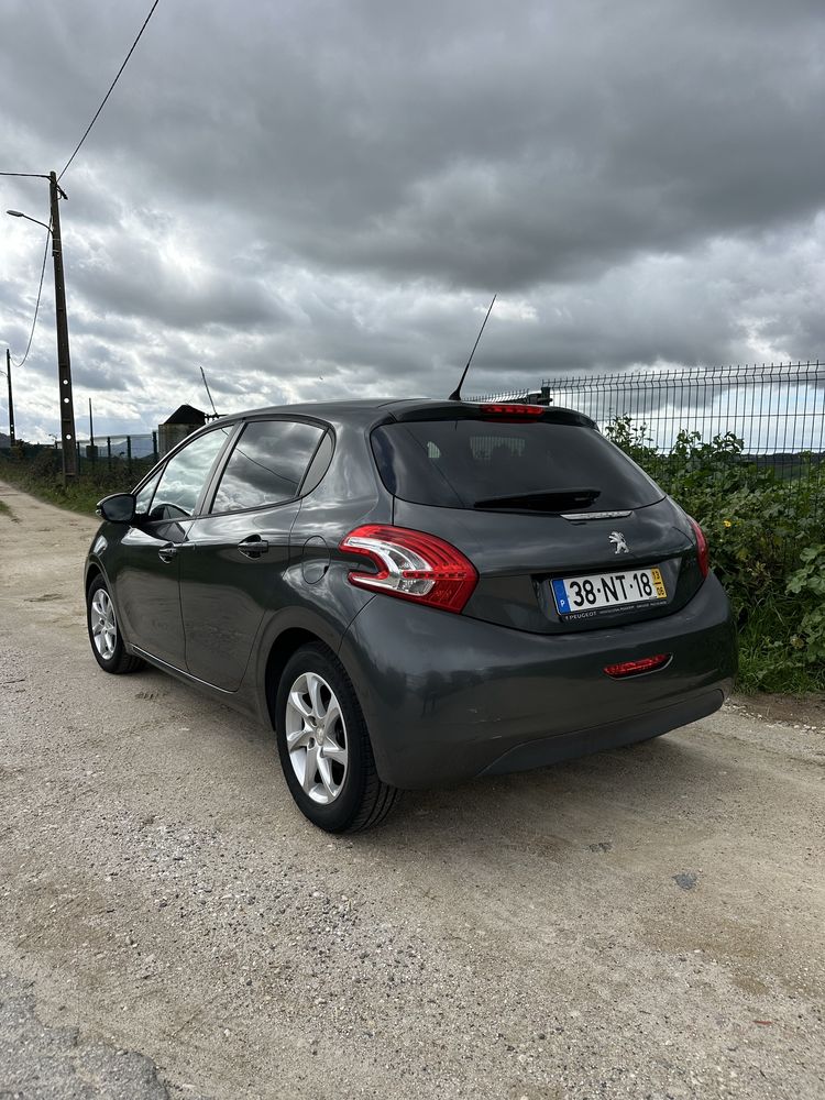 Peugeot 208 1.2 VTi Access