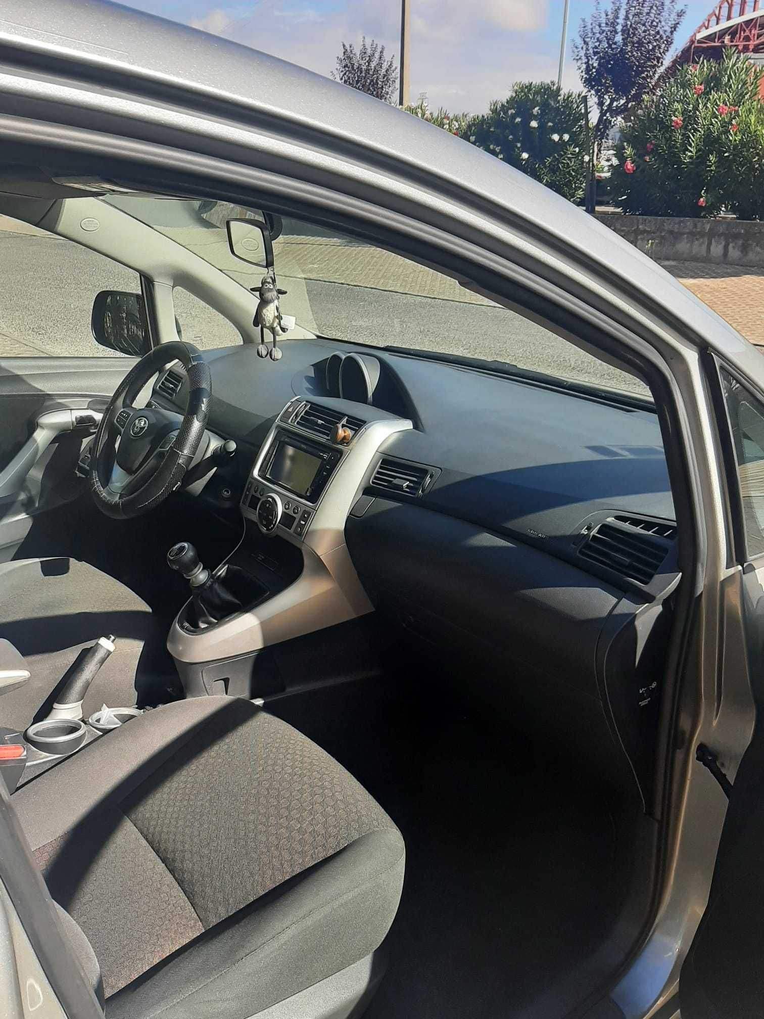 Toyota Verso 2010