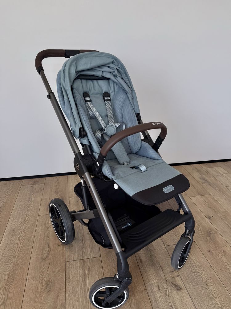 Cybex balios s lux sky blue