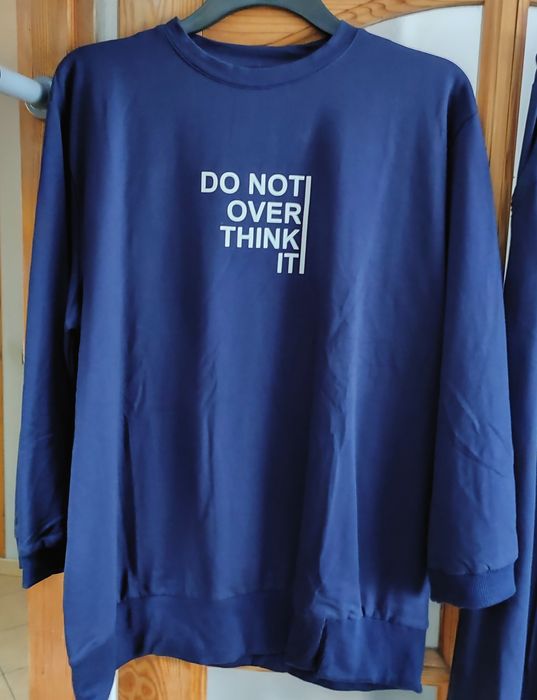 Damski komplet dresowy firmy WAWA