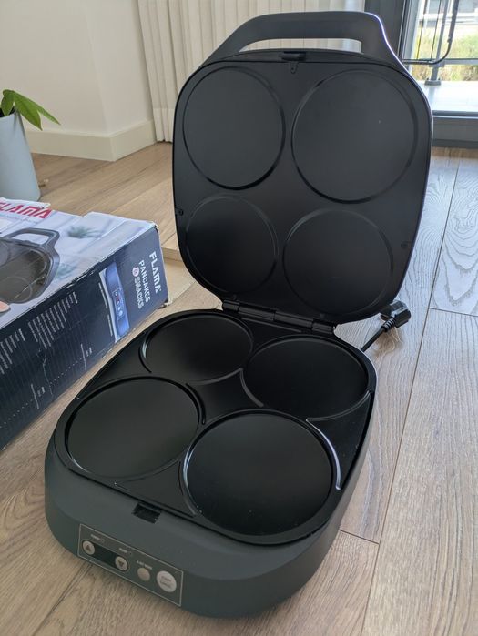 Maquina de panquecas e snacks - Flama 2000W