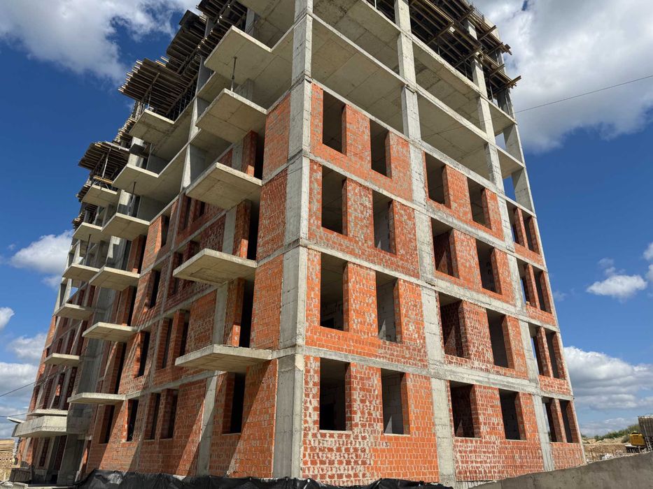 Продаж(Єоселя) 2-кімнатної квартири 53 м2 Пустомити (9км.від Львова)