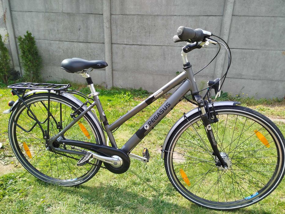 Rower Trekkingowy PEGASUS SOLERO LIGHT Koła 28 cali Rama 45 cm 17,5 "
