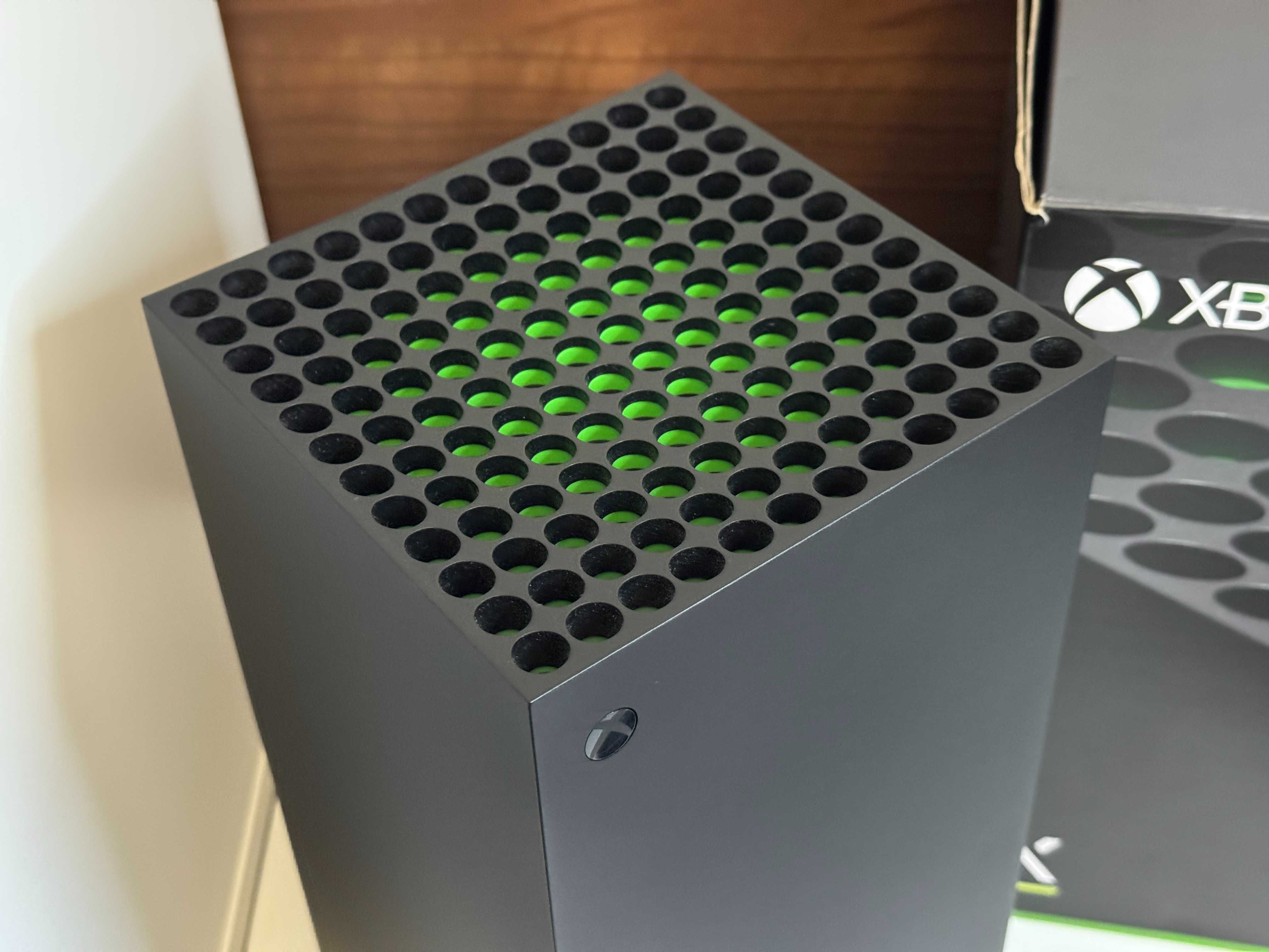 Konsola XBOX Series X 1TB z Padem i Pudłem Na Gwarancji Super Stan