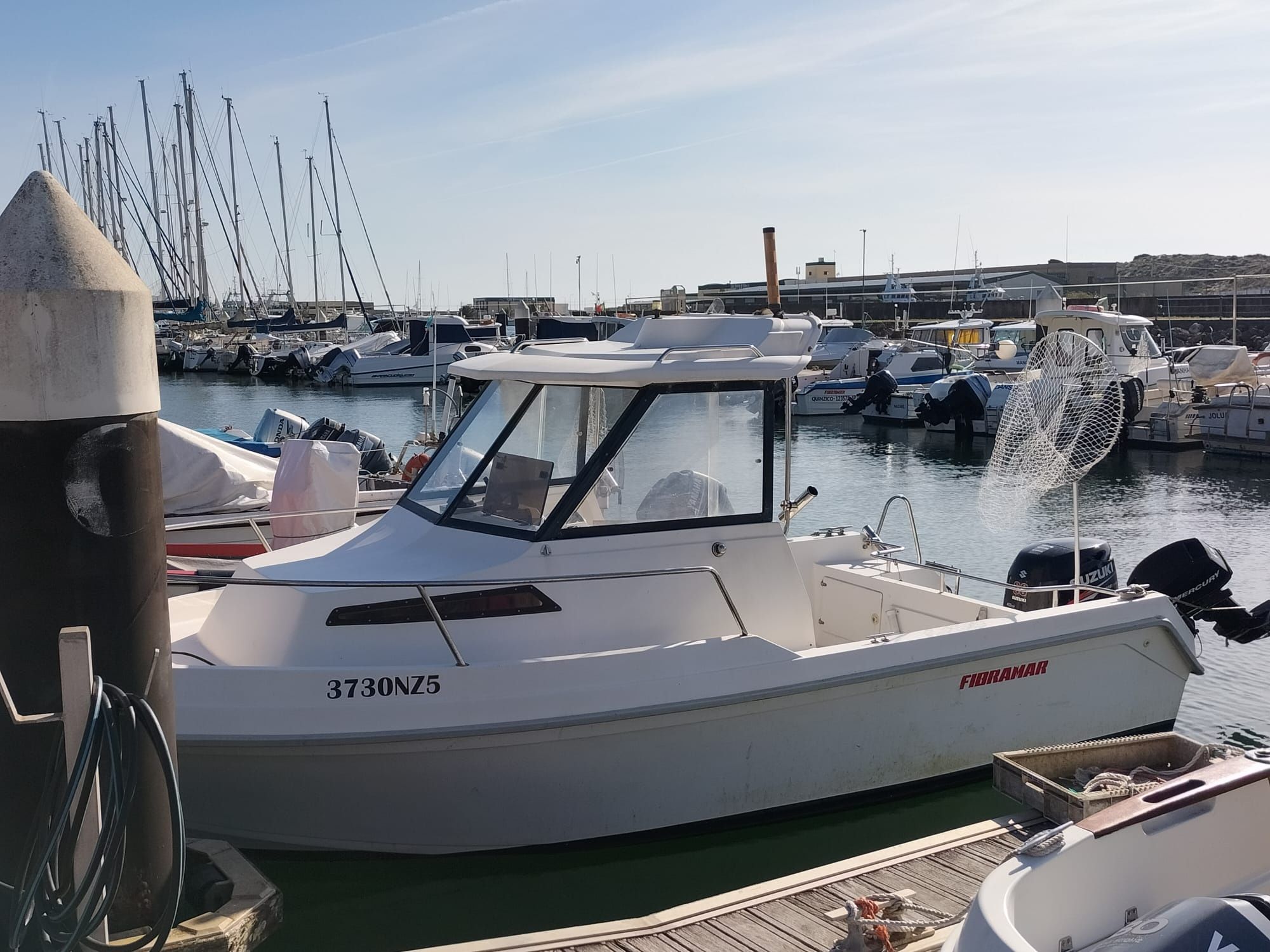 Barco cabinado Fibramar