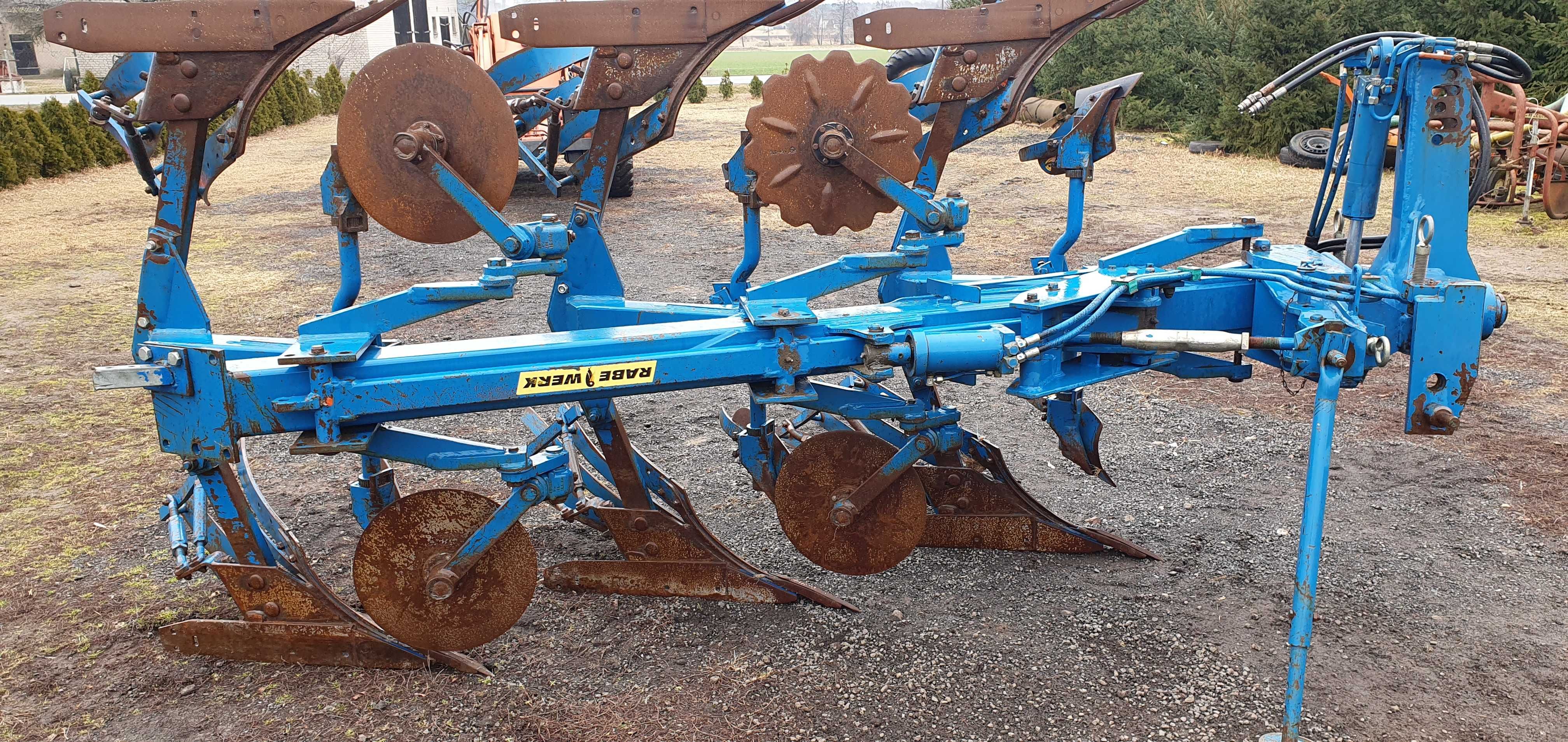 Lemken Opal 90. Rabewerk Vario. Kverneland Vario. Krone.InneTransport.