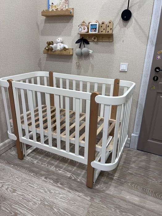 Нове Дитяче ліжечко ліжко Верес колір біло-буковий із маятником