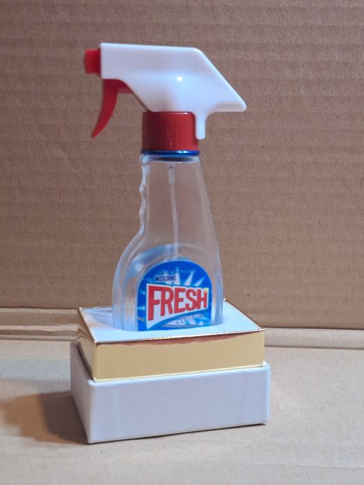 Frasco de perfume vazio