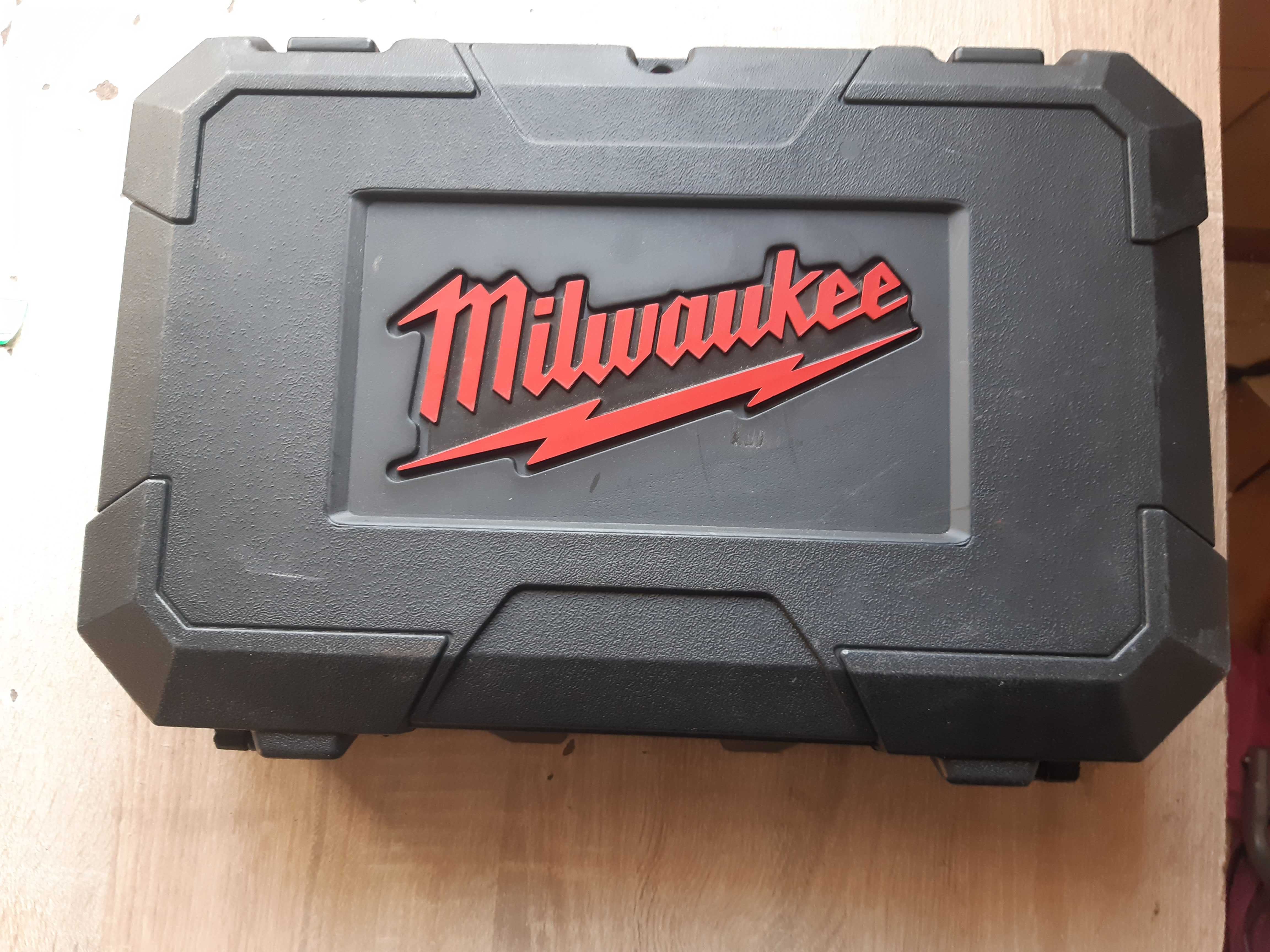 Obcinak Milwaukee C12 PC-0 do rur miedzianych