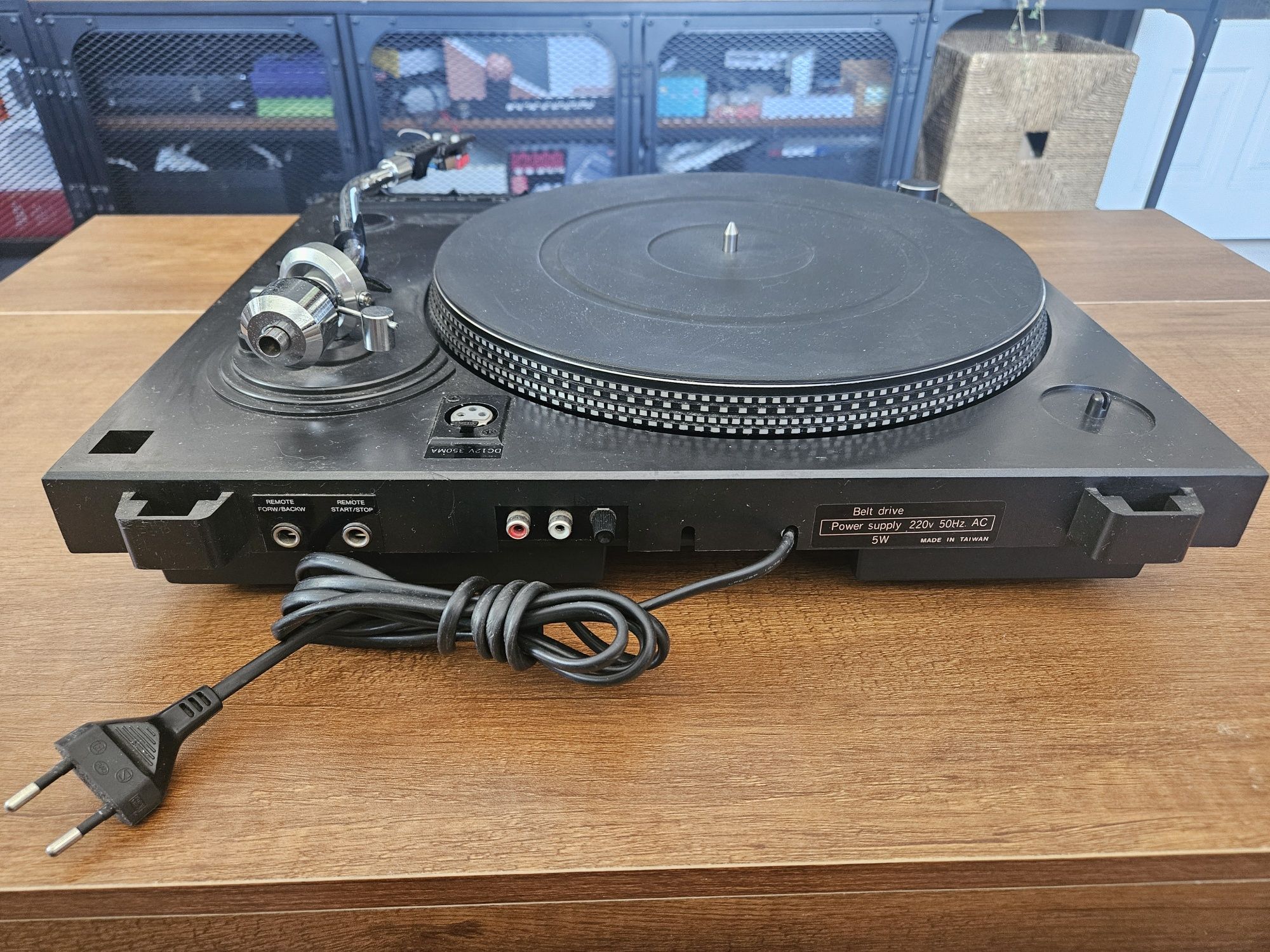 Gira discos Europsonic model TDJ I600