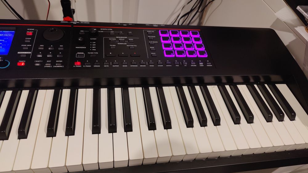 Roland Fantom-08 na gwarancji