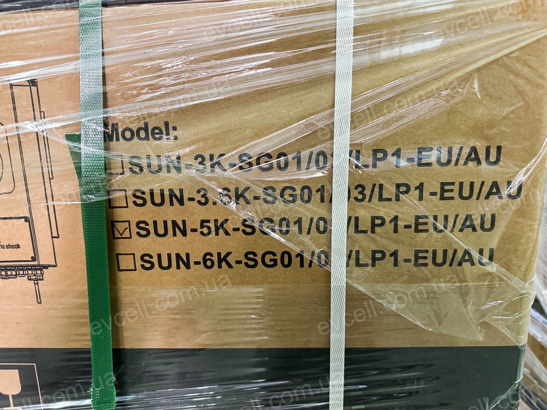 Гібридний інвертор Deye SUN-5K-SG03LP1-EU 5kW, 1Ф, 48V, Wi-Fi