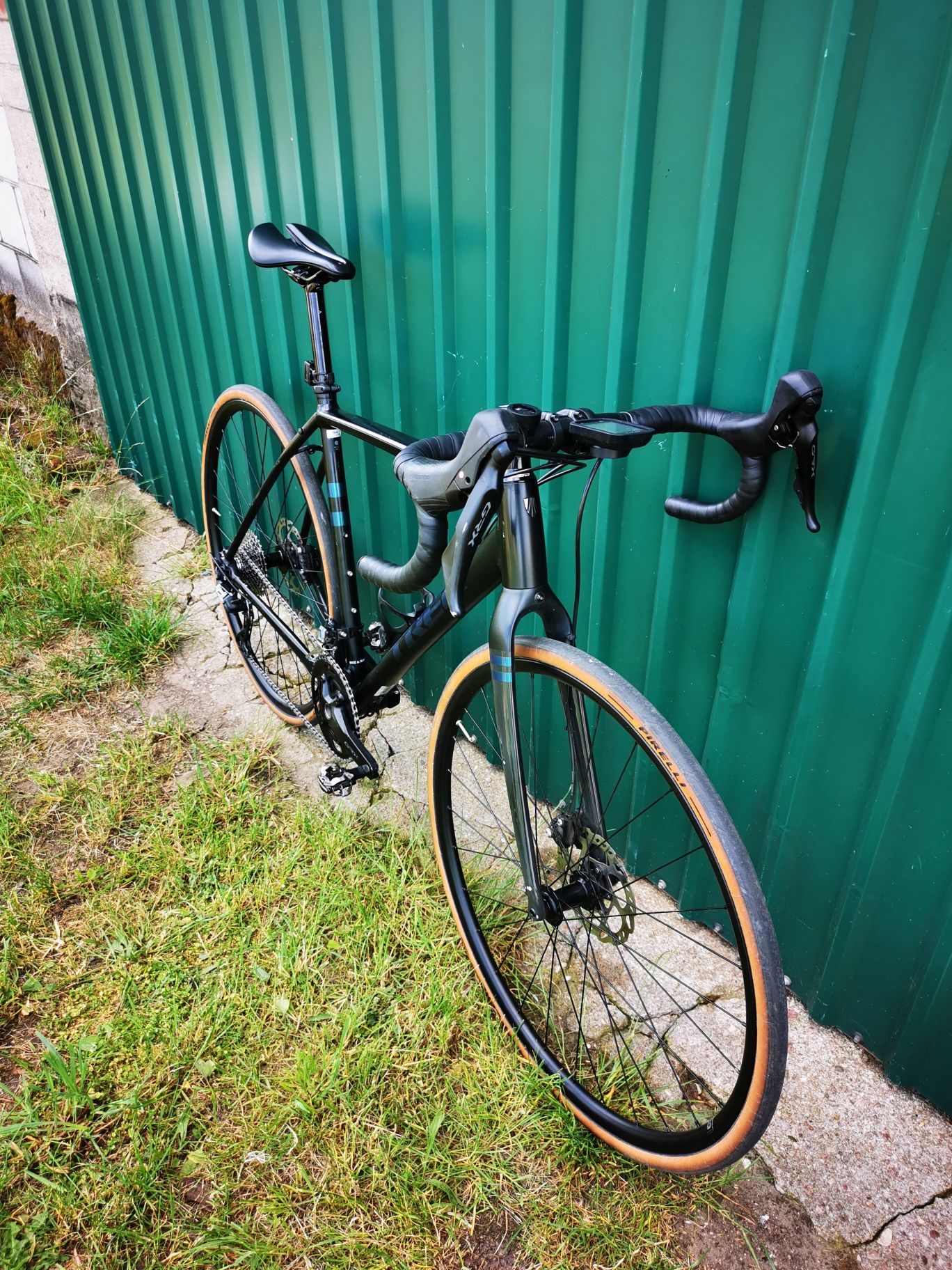 Trek Checkpoint ALR5
