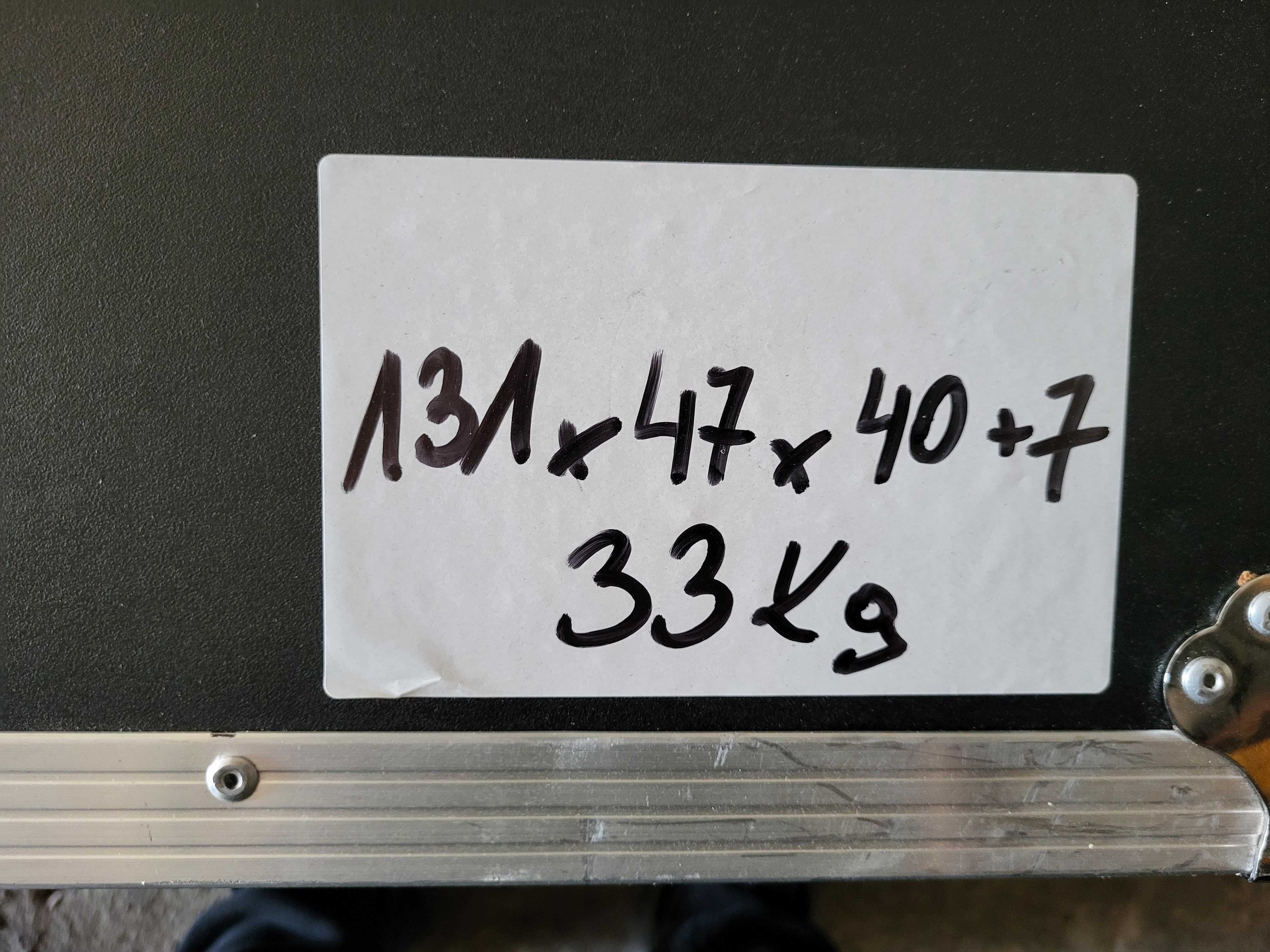 131x47x47 Case skrzynia, koła  FAKTURA