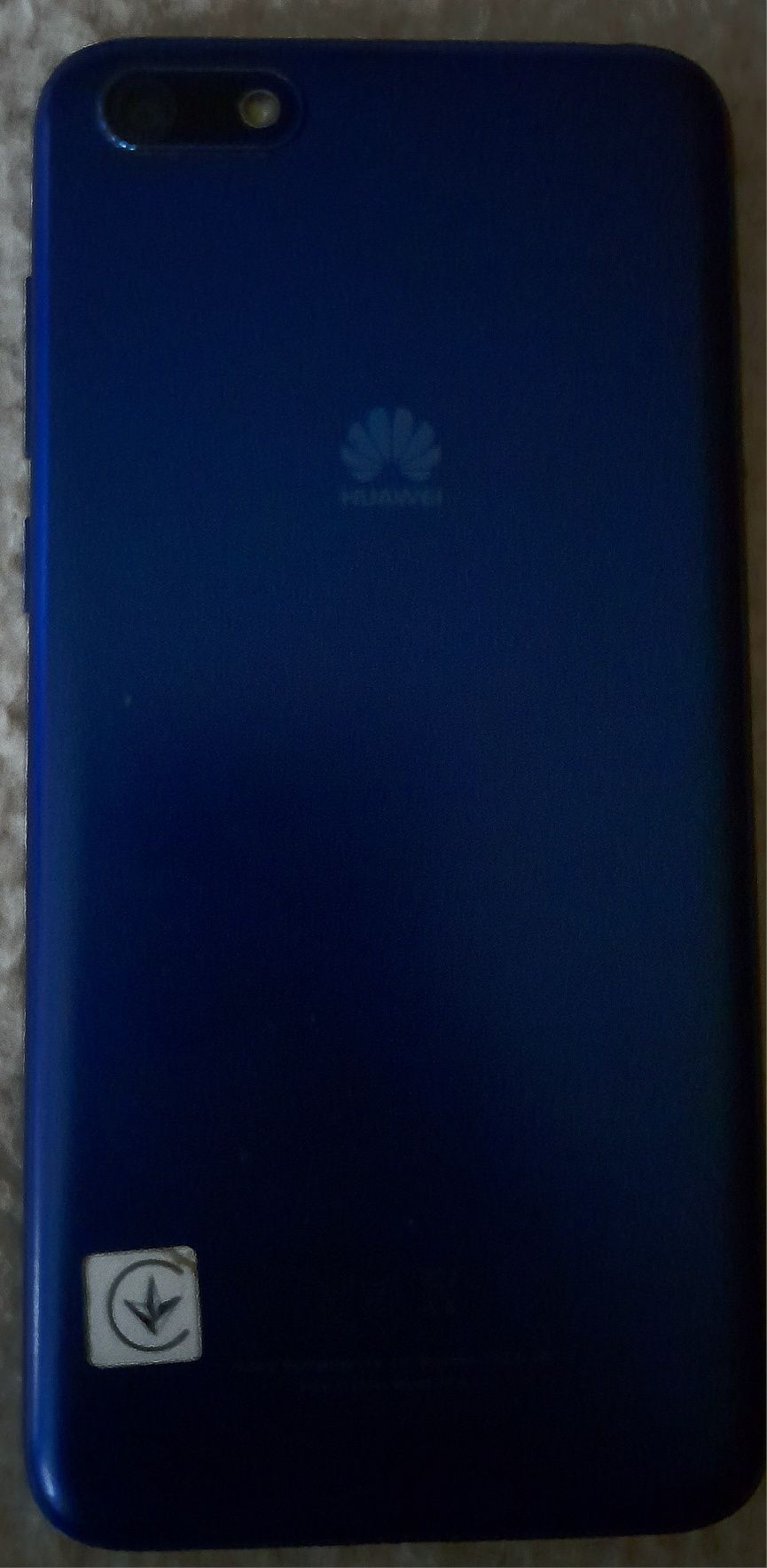 Телефон HUAWEI Y5 2018