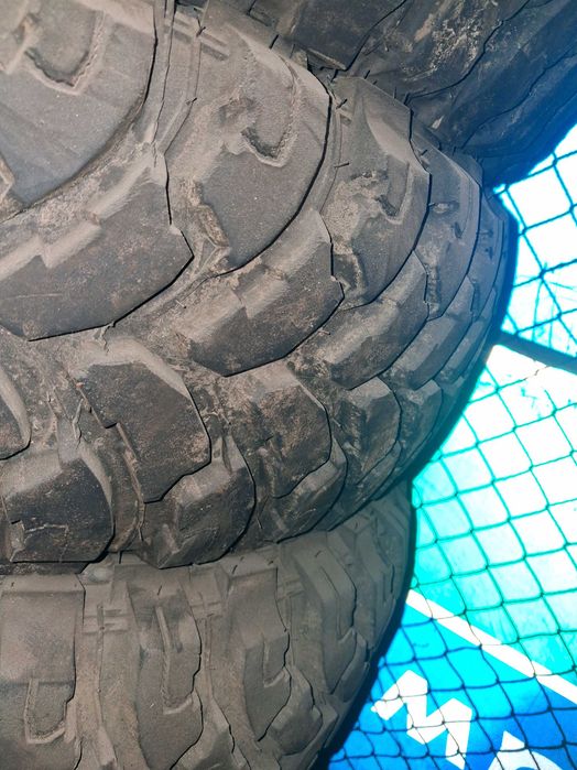 Sprzedam  opony terenowe 265/75/R16
