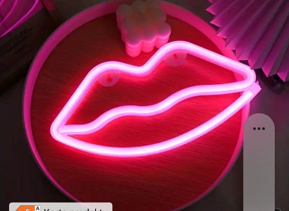 Nowa lampka neon usta