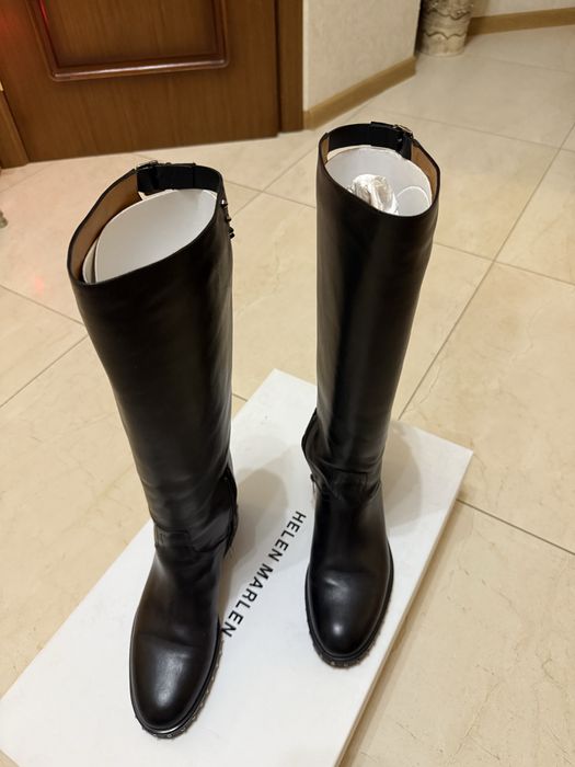Продаю женскре кожаные сапоги HELEN MARLEN