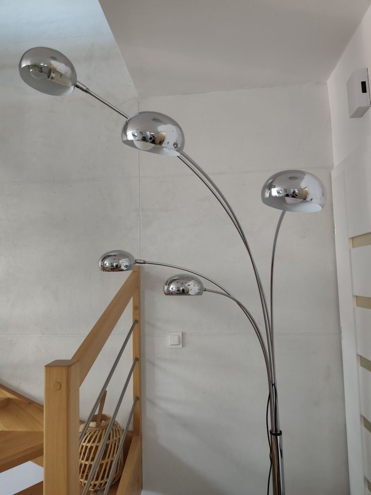 Lampa podłogowa chromowana