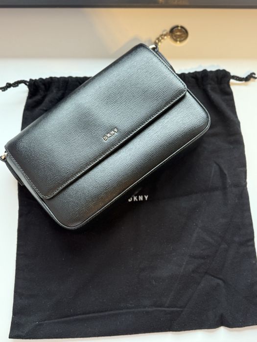 Сумка шкіряна DKNY