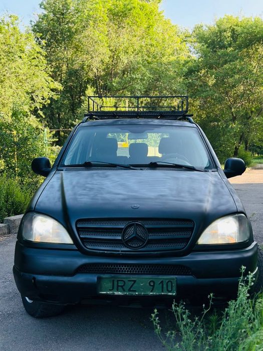 Продам Mercedes Benz ML 2.7 TDI сел поехал