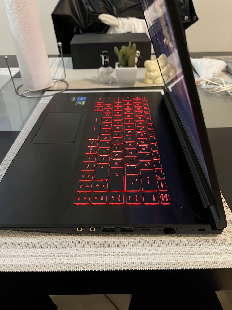 Gaming Laptop MSI GF63 Thin RTX3050 32gb ram