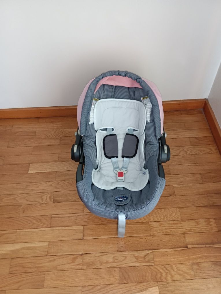 Carrinho Chicco Trio love (Carrinho/Babycoque/Alcofa)