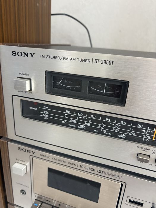 Усилитель , FM приемник , дека касетная sony , аккустика Dual