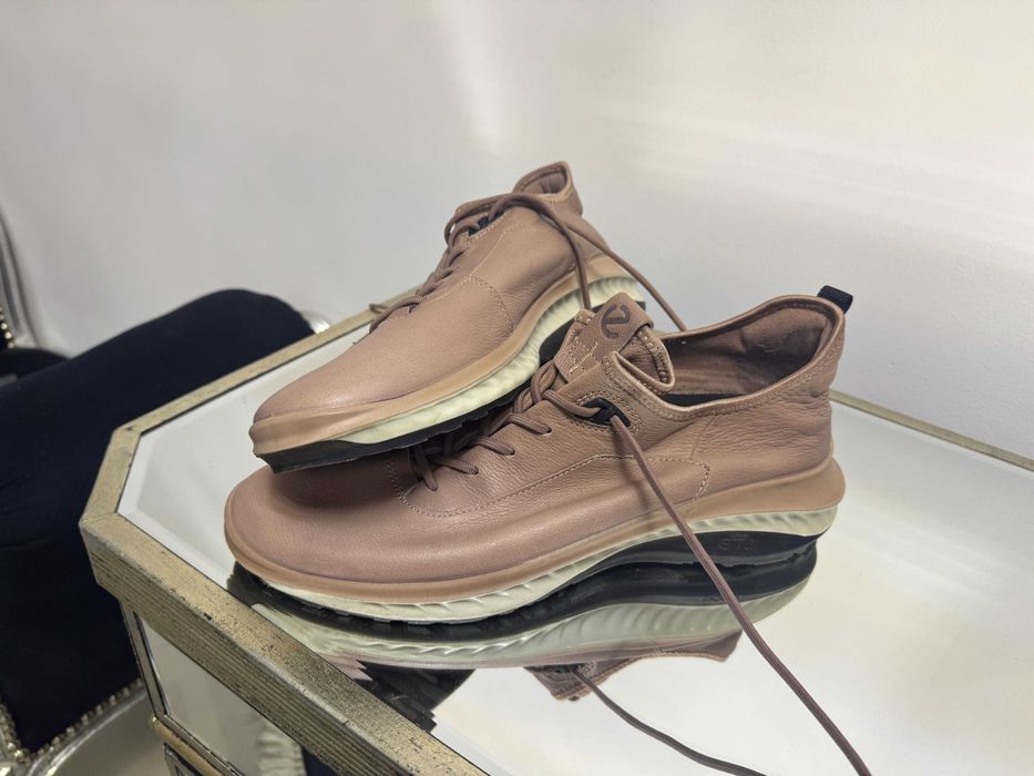 Buty skórzane ECCO ST.360