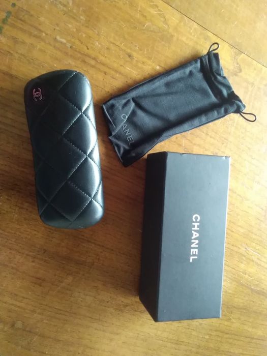 Caixa de óculos COCO CHANEL