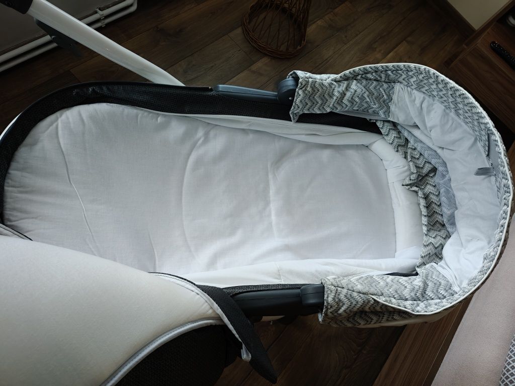 Wózek 2 w 1 Bebetto Bresso Premium Class