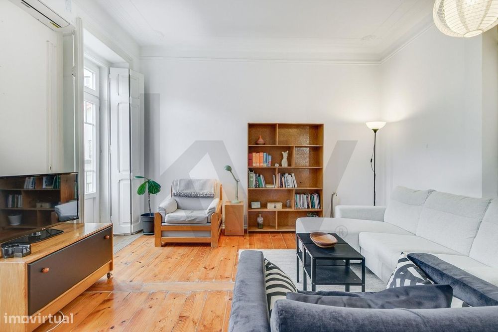 Apartamento T2 para venda na icónica Rua da Bica