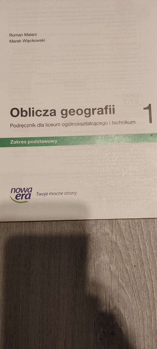 Oblicza geografii 1 plus karty pracy