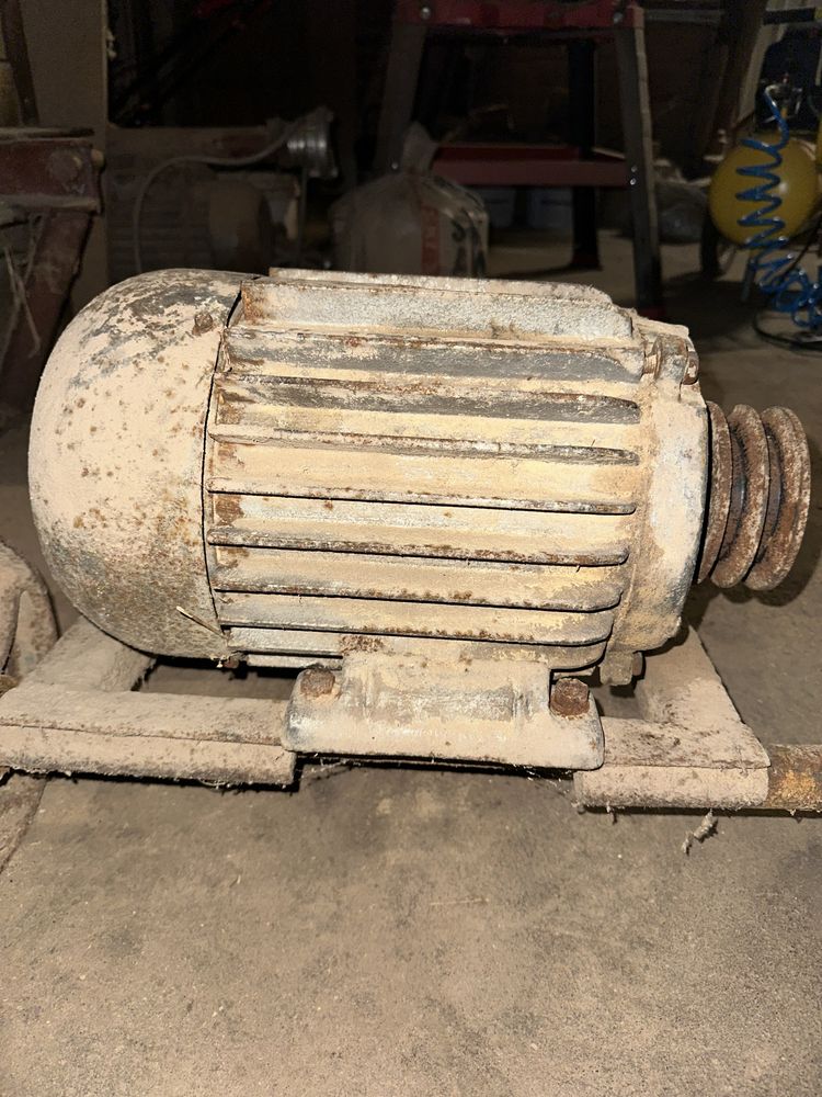 Silnik elektryczny trojfazowy 4 kW, 1420 1/min