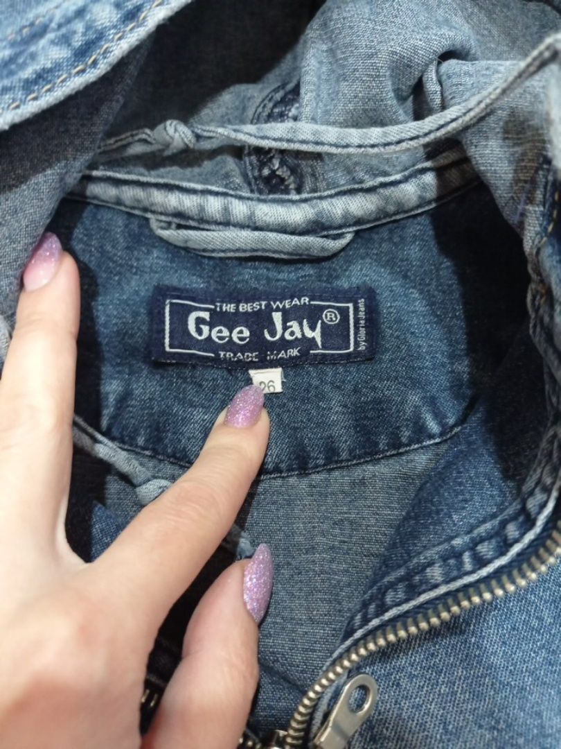 Куртка демисезонна джинсовая