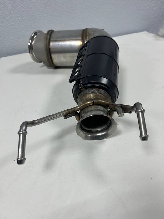 Новий каталізатор BMW 18328642915 (оригінал)