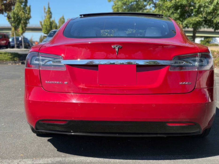 Tesla Model S 100D      2018