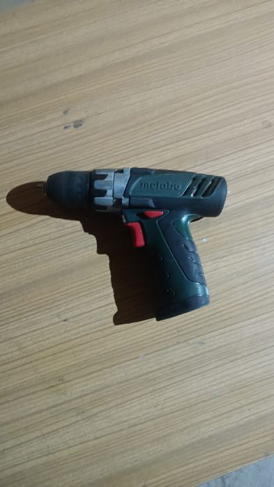 Wkrętarki Bosch i Metabo
