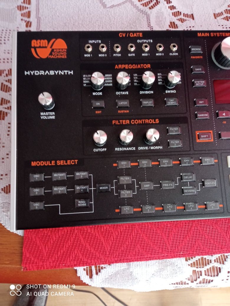 Sprzedam hydrasynth bdobry stan